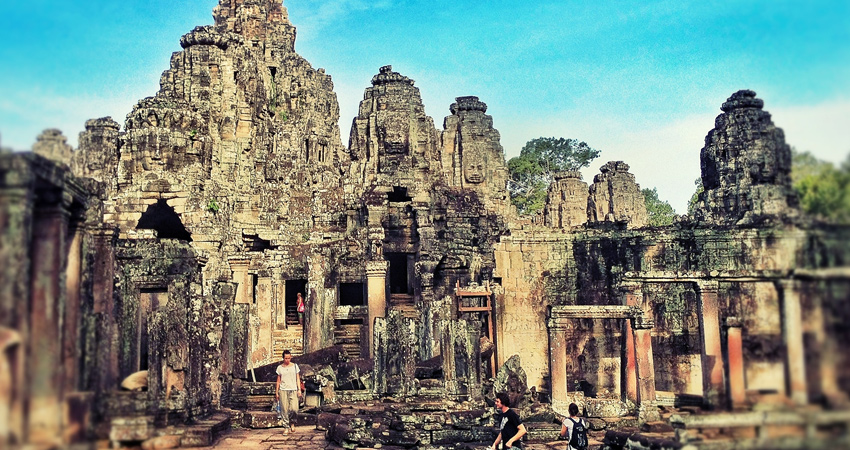 Full-day Small-Group Angkor Wat Tour from Siem Reap