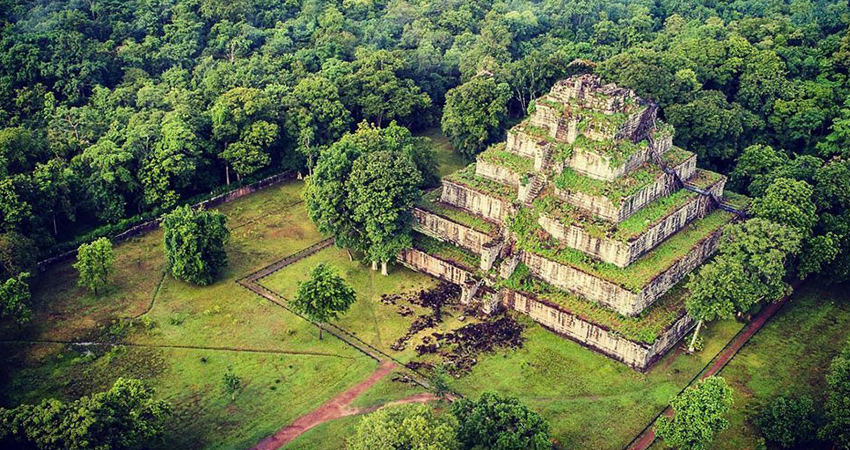 Koh Ker and Beng Mealea Remote Temples Day Tours from Siem Reap