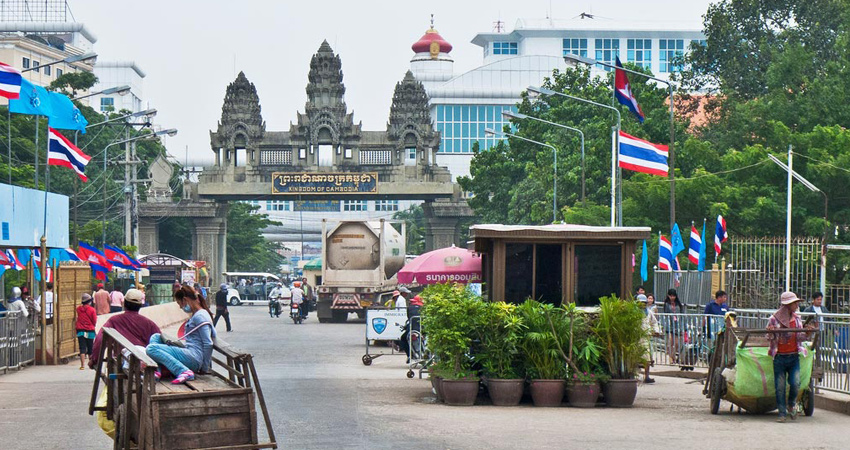 Poipet Border To Siem Reap by Private Car or Minivan