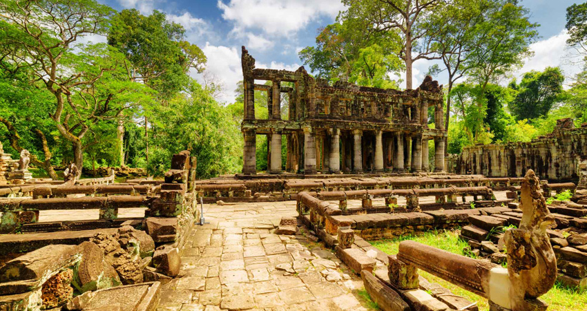 Rolous Group and Preah Khan - Private Day Tour