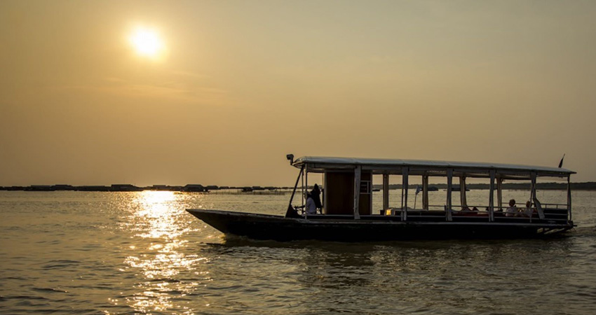 Small Group Sunset Cruise on Tonle Sap Lake with Cambodian drinks and Canape