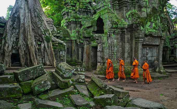 Experience Cambodia, the local way ...