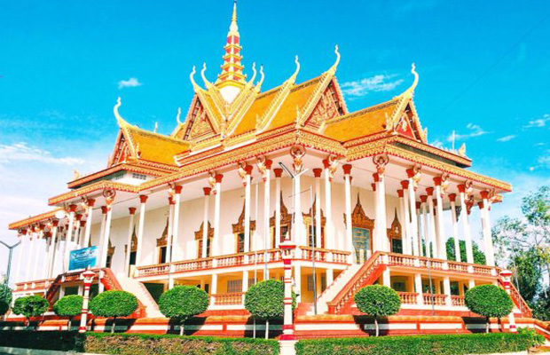 The 100-Column Pagoda - Kratie