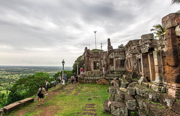 Takeo & Bokor tour 4Days