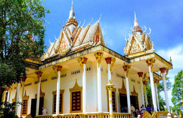 Wat Krom - Pagoda