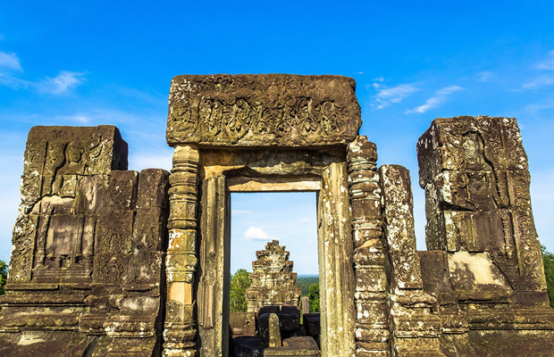 Roluos - Kbal Spean and Banteay Srei tour 1Day